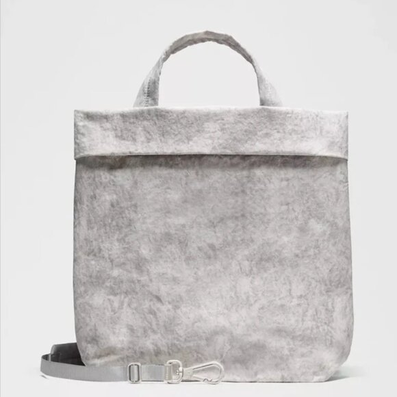 Lululemon On My Level Tote Bag 20L, BNWT - Picture 3 of 5